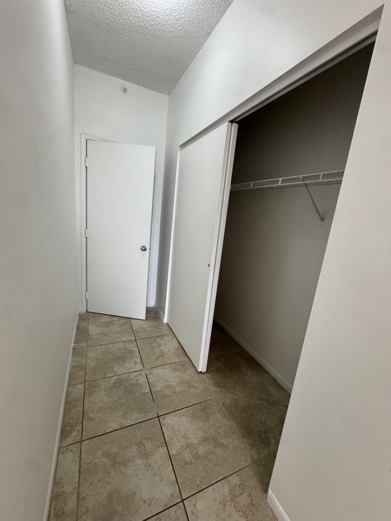 6944 SW 39th Street, Unit B304, Davie, FL 33314 Photo
