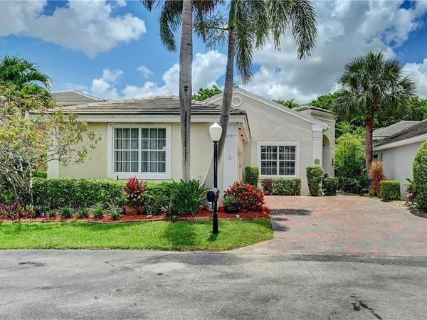 8171 Hampton Wood Drive, Boca Raton, FL 33433