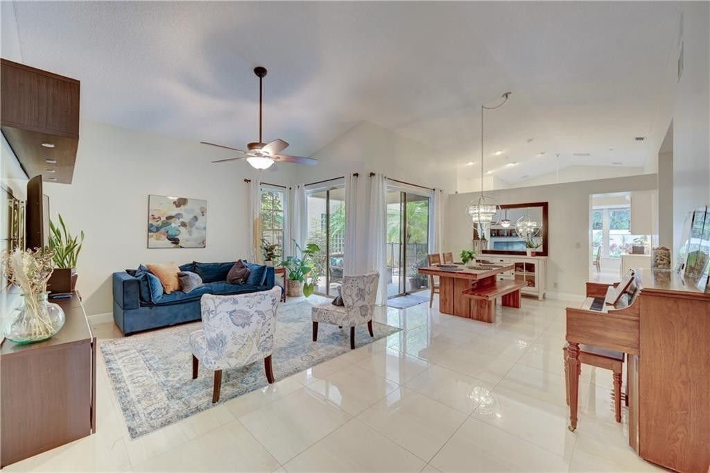 8171 Hampton Wood Drive, Boca Raton, FL 33433 Photo