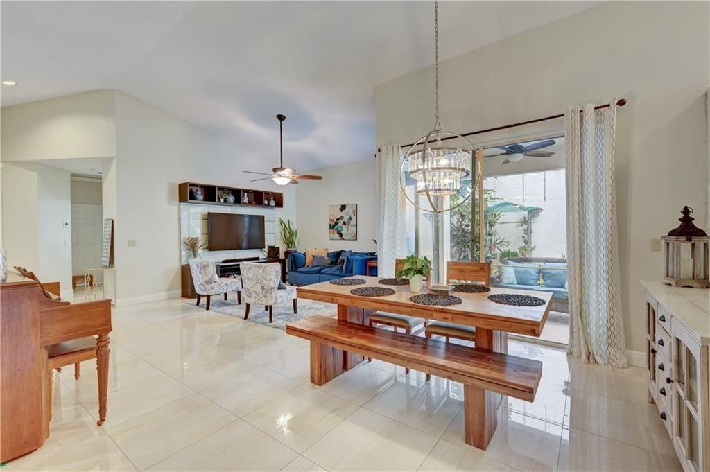 8171 Hampton Wood Drive, Boca Raton, FL 33433 Photo
