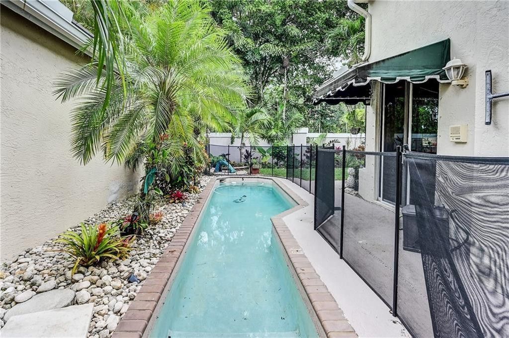 8171 Hampton Wood Drive, Boca Raton, FL 33433 Photo
