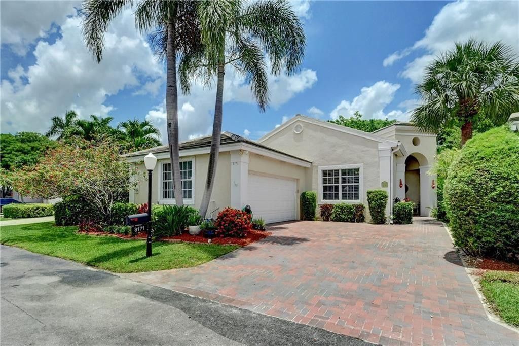8171 Hampton Wood Drive, Boca Raton, FL 33433 Photo