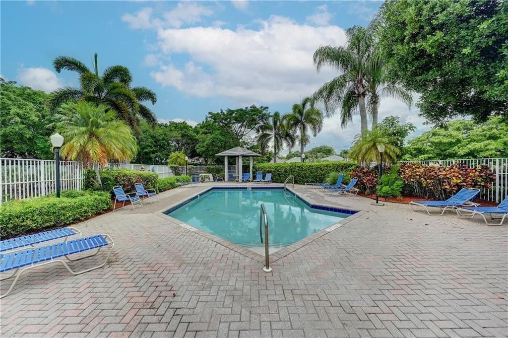 8171 Hampton Wood Drive, Boca Raton, FL 33433 Photo