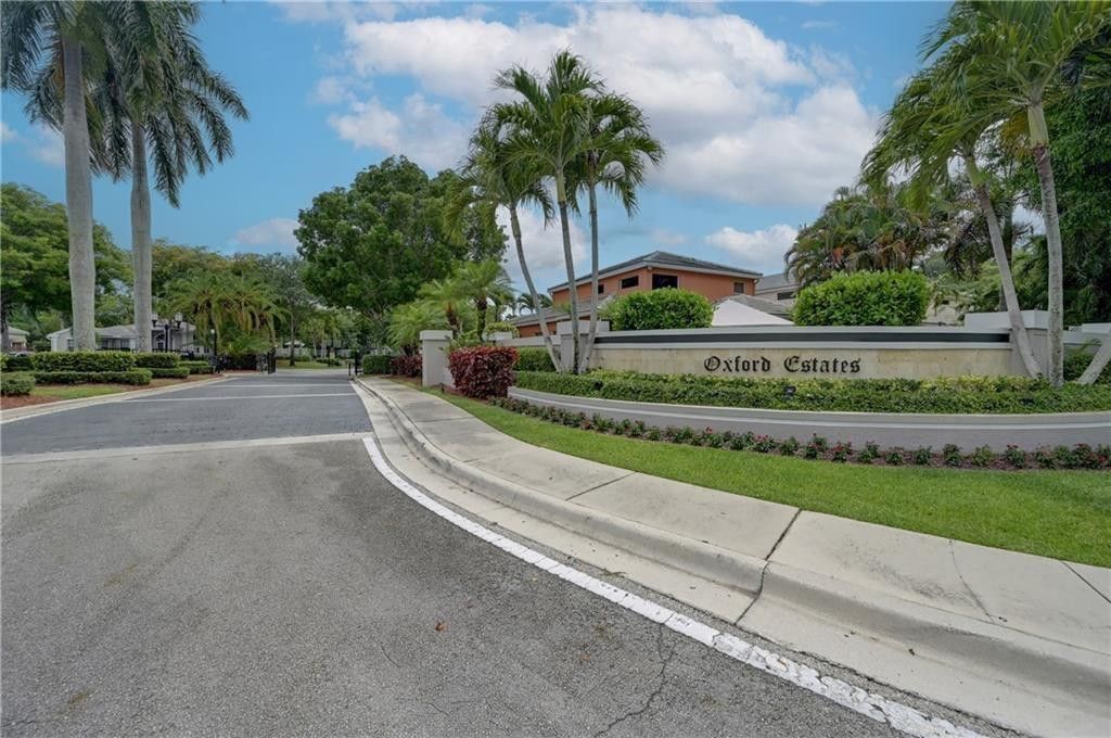 8171 Hampton Wood Drive, Boca Raton, FL 33433 Photo