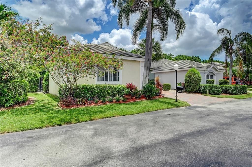 8171 Hampton Wood Drive, Boca Raton, FL 33433 Photo