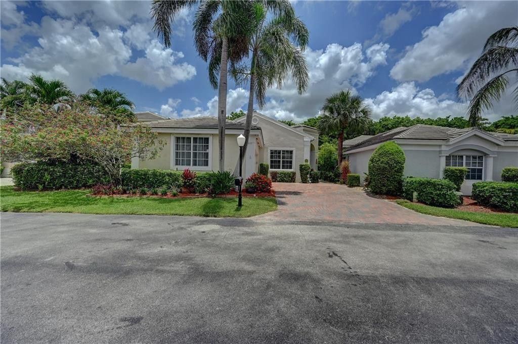 8171 Hampton Wood Drive, Boca Raton, FL 33433 Photo
