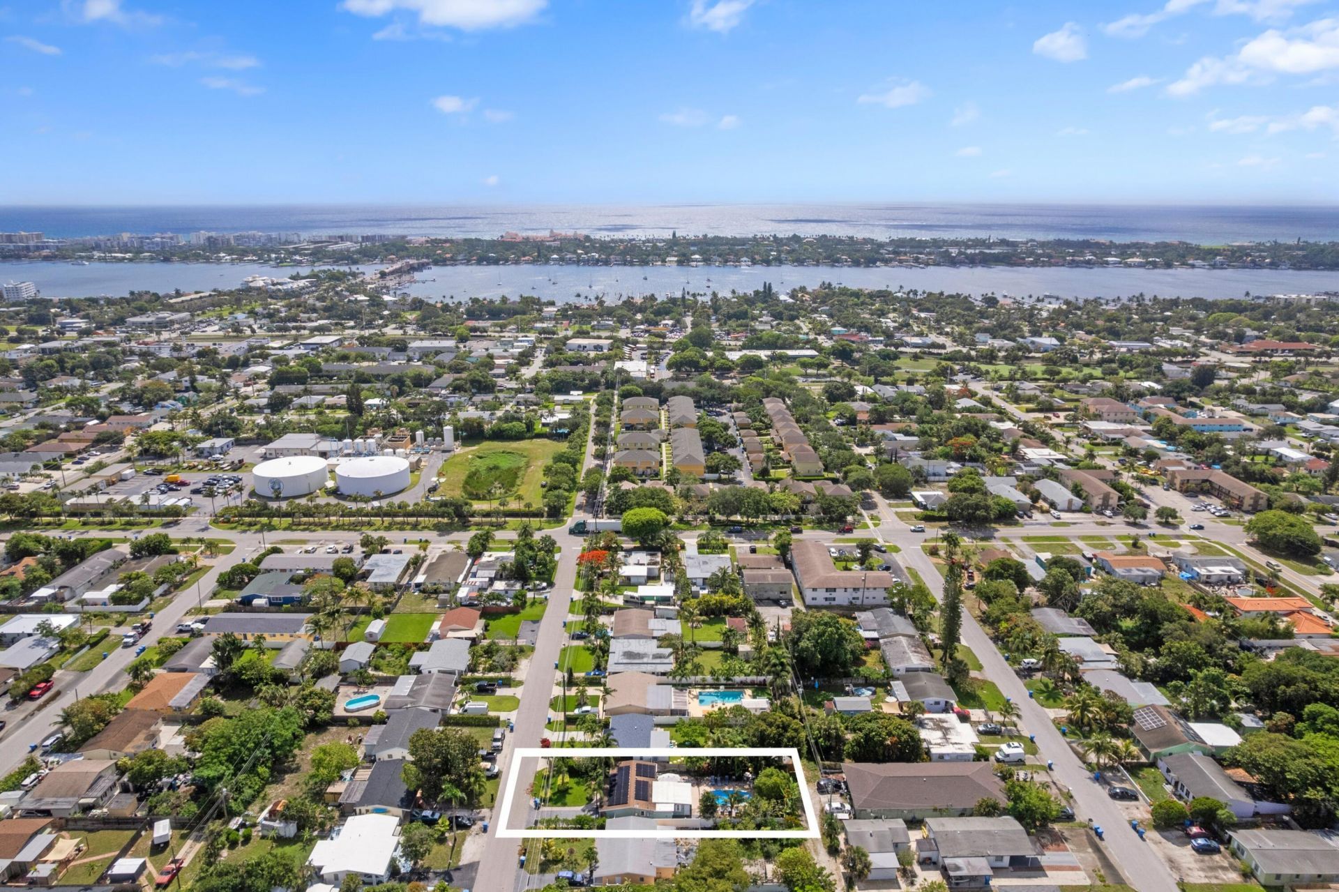 702 W Bloxham Street, Lantana, FL 33462 Photo