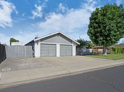 747 Foxfire Dr, Manteca, CA 95337 Photo