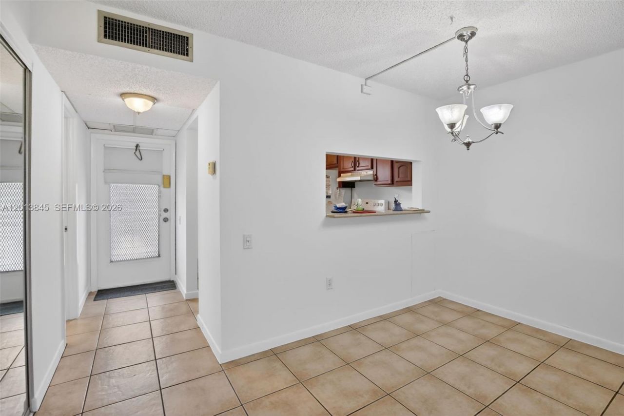 9090 Lime Bay Blvd, Unit 203, Tamarac, FL 33321 Photo