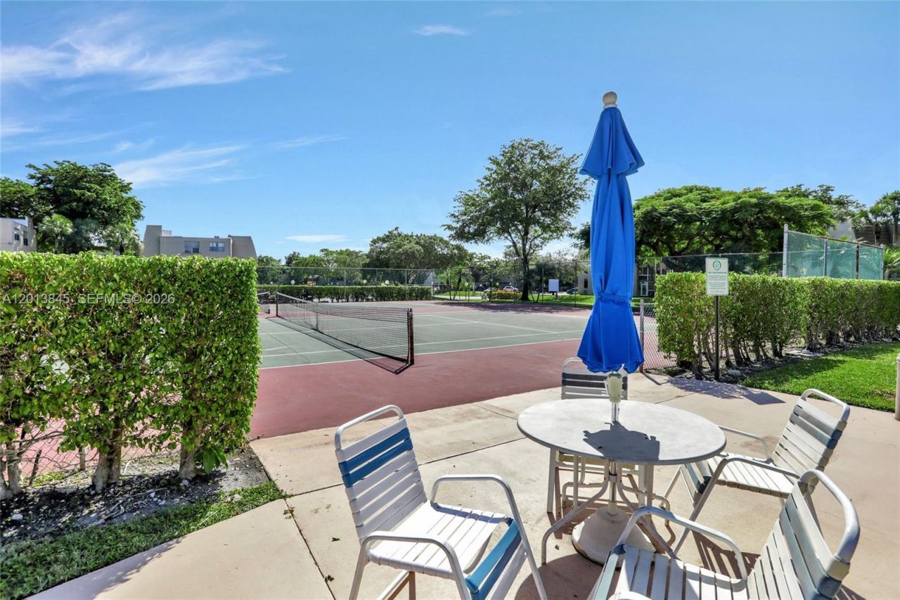 9090 Lime Bay Blvd, Unit 203, Tamarac, FL 33321 Photo