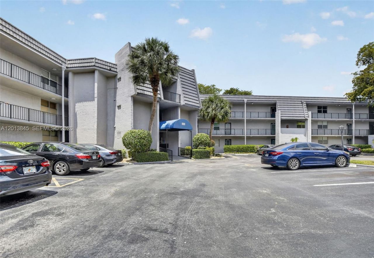 9090 Lime Bay Blvd, Unit 203, Tamarac, FL 33321 Photo