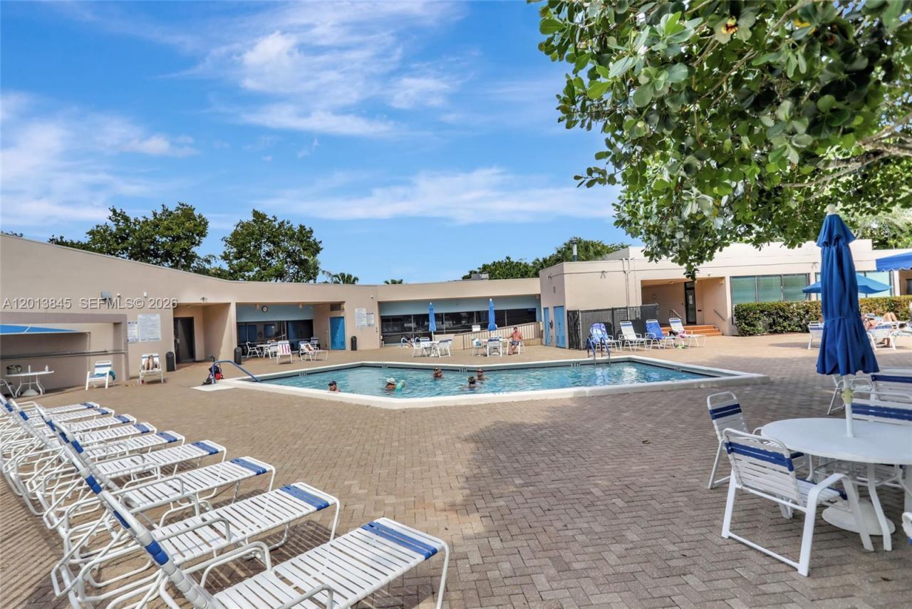 9090 Lime Bay Blvd, Unit 203, Tamarac, FL 33321 Photo