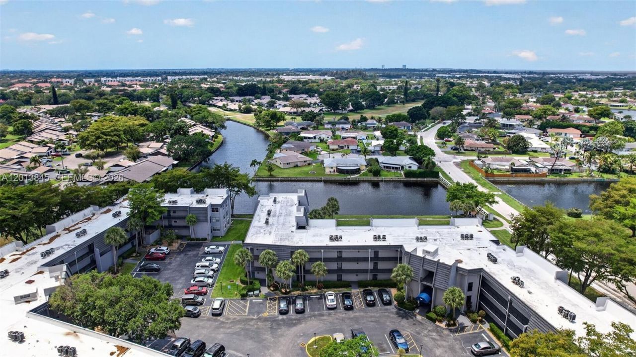 9090 Lime Bay Blvd, Unit 203, Tamarac, FL 33321 Photo