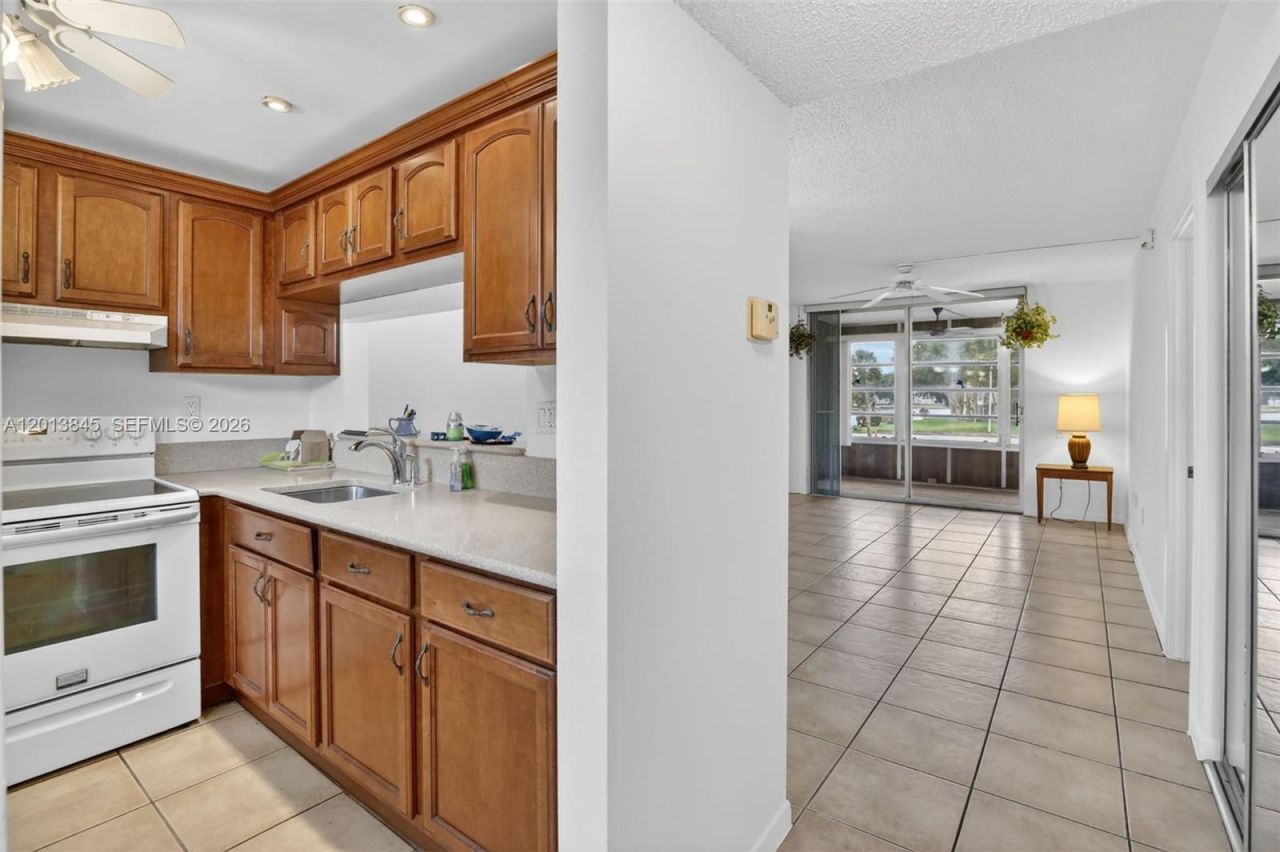 9090 Lime Bay Blvd, Unit 203, Tamarac, FL 33321 Photo