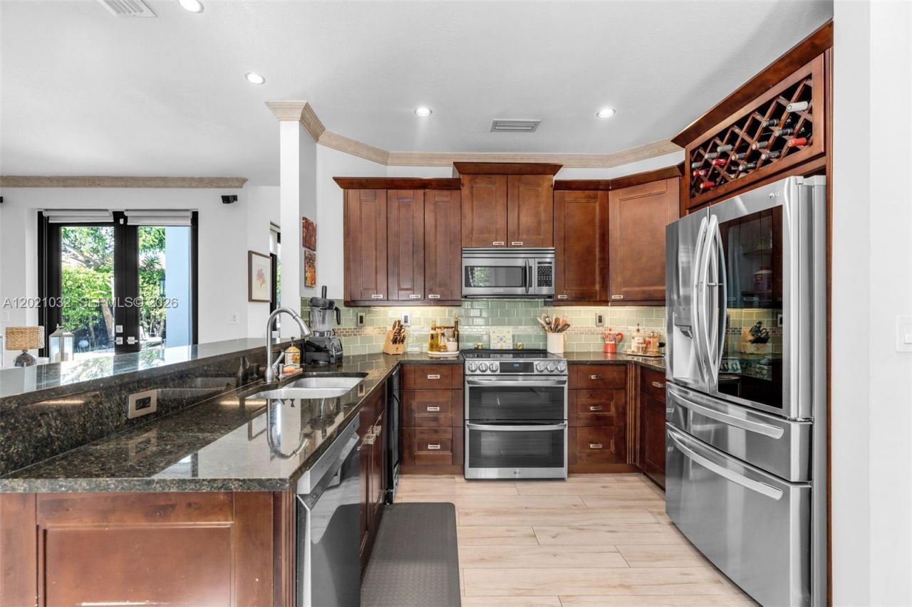 15742 SW 102nd Lane, Miami, FL 33196 Photo