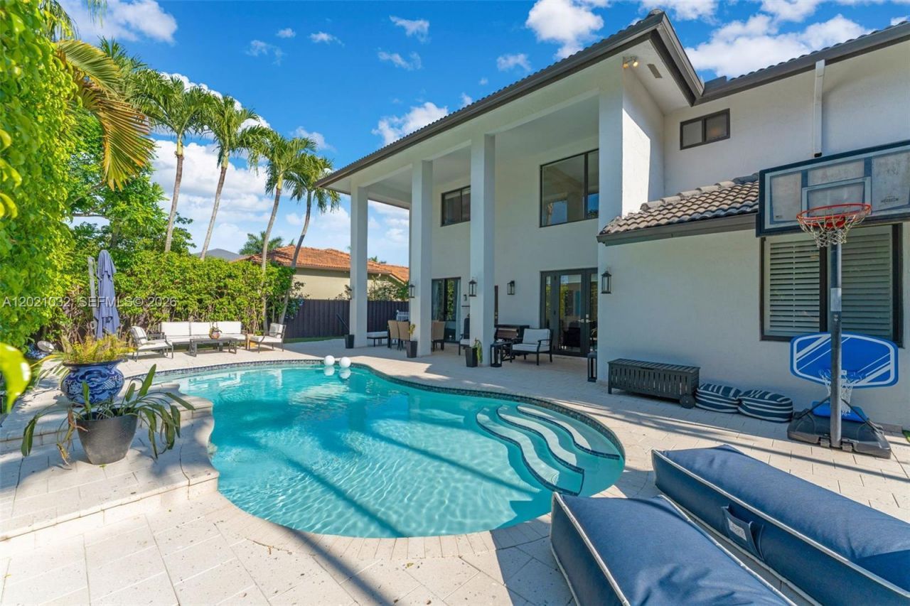 15742 SW 102nd Lane, Miami, FL 33196 Photo