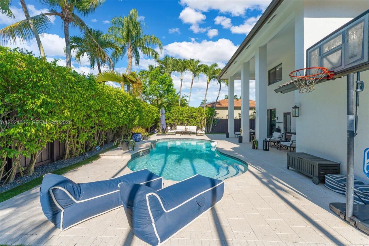 15742 SW 102nd Lane, Miami, FL 33196 Photo