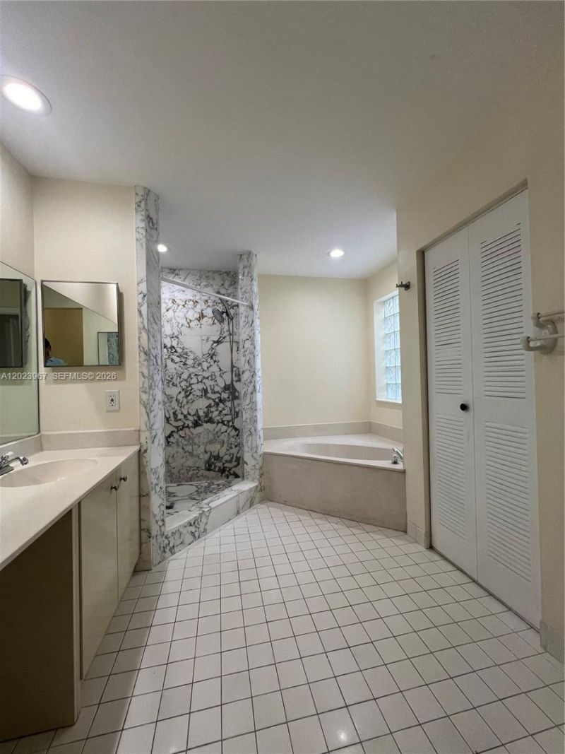 16373 Malibu Dr , Unit 51, Weston, FL 33326 Photo