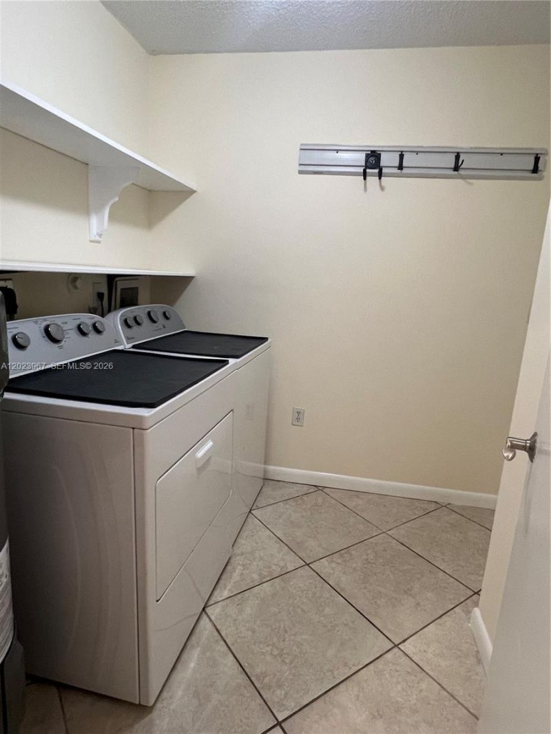 16373 Malibu Dr , Unit 51, Weston, FL 33326 Photo