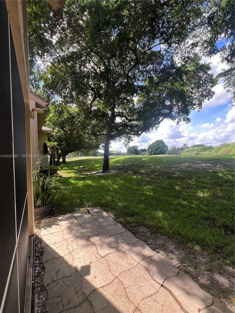 16373 Malibu Dr , Unit 51, Weston, FL 33326 Photo