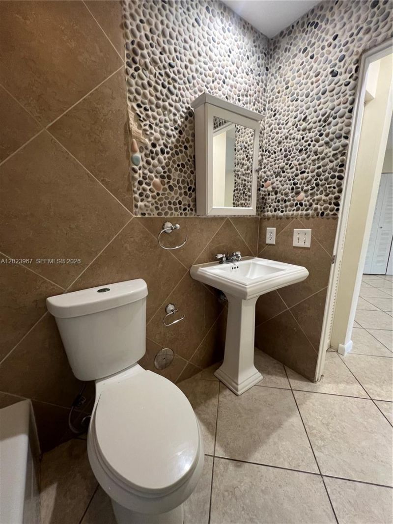 16373 Malibu Dr , Unit 51, Weston, FL 33326 Photo
