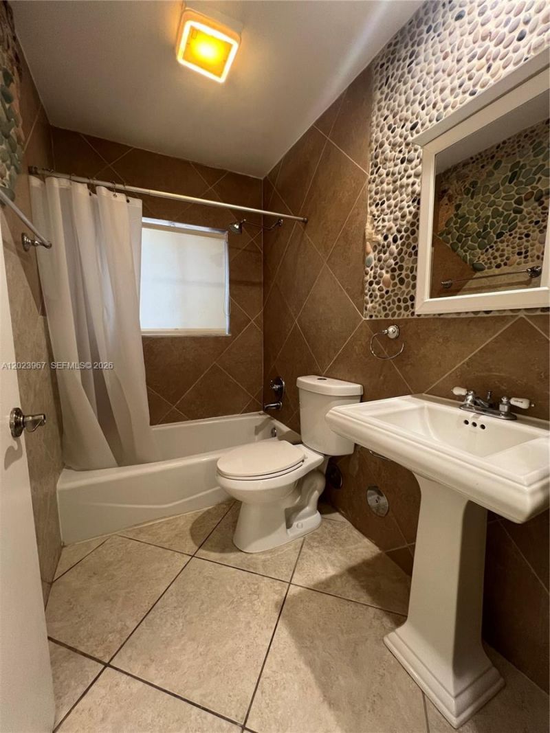 16373 Malibu Dr , Unit 51, Weston, FL 33326 Photo