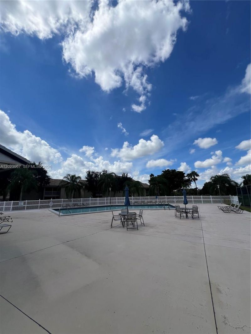 16373 Malibu Dr , Unit 51, Weston, FL 33326 Photo