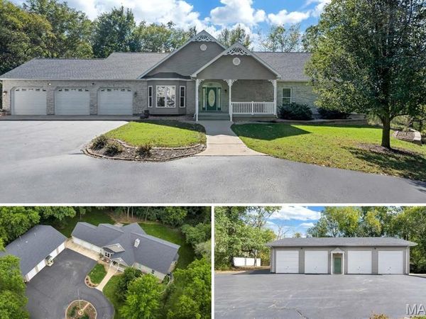 1520 Fenton Hills Road, Fenton, MO 63026