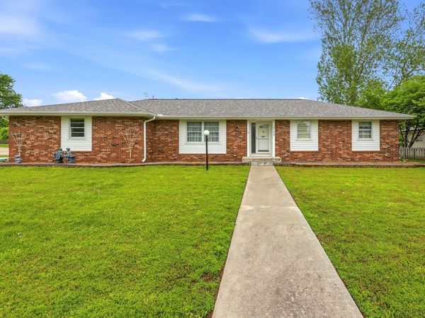2799 W Camino Alto Street , Springfield, MO 65810