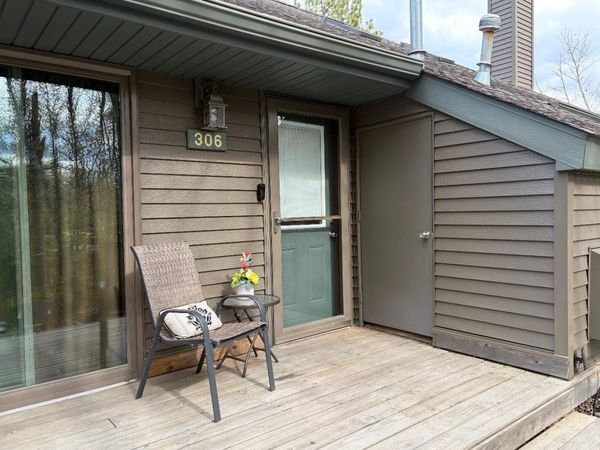 306 Quadna Mountain Road , Hill City, MN 55748