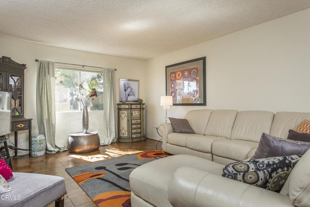 385 Cliff Drive, Unit 3, Pasadena, CA 91107 Main Photo