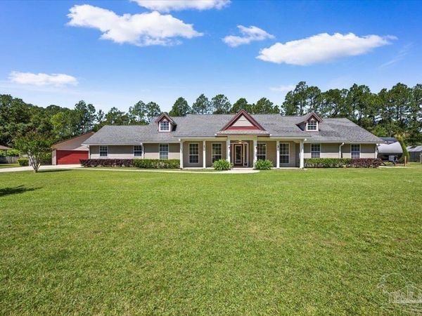 3171 Waterview Dr, Milton, FL 32583