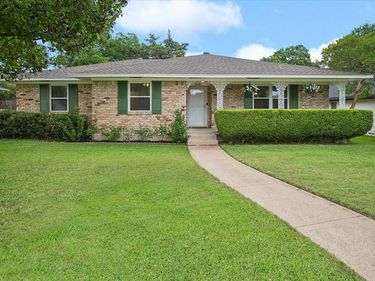 8426 Baumgarten Drive, Dallas, TX 75228