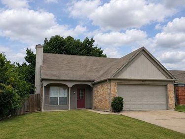 3921 Huckleberry Drive, Fort Worth, TX 76137