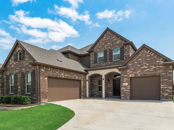 7807 Links Drive, Arlington, TX 76001