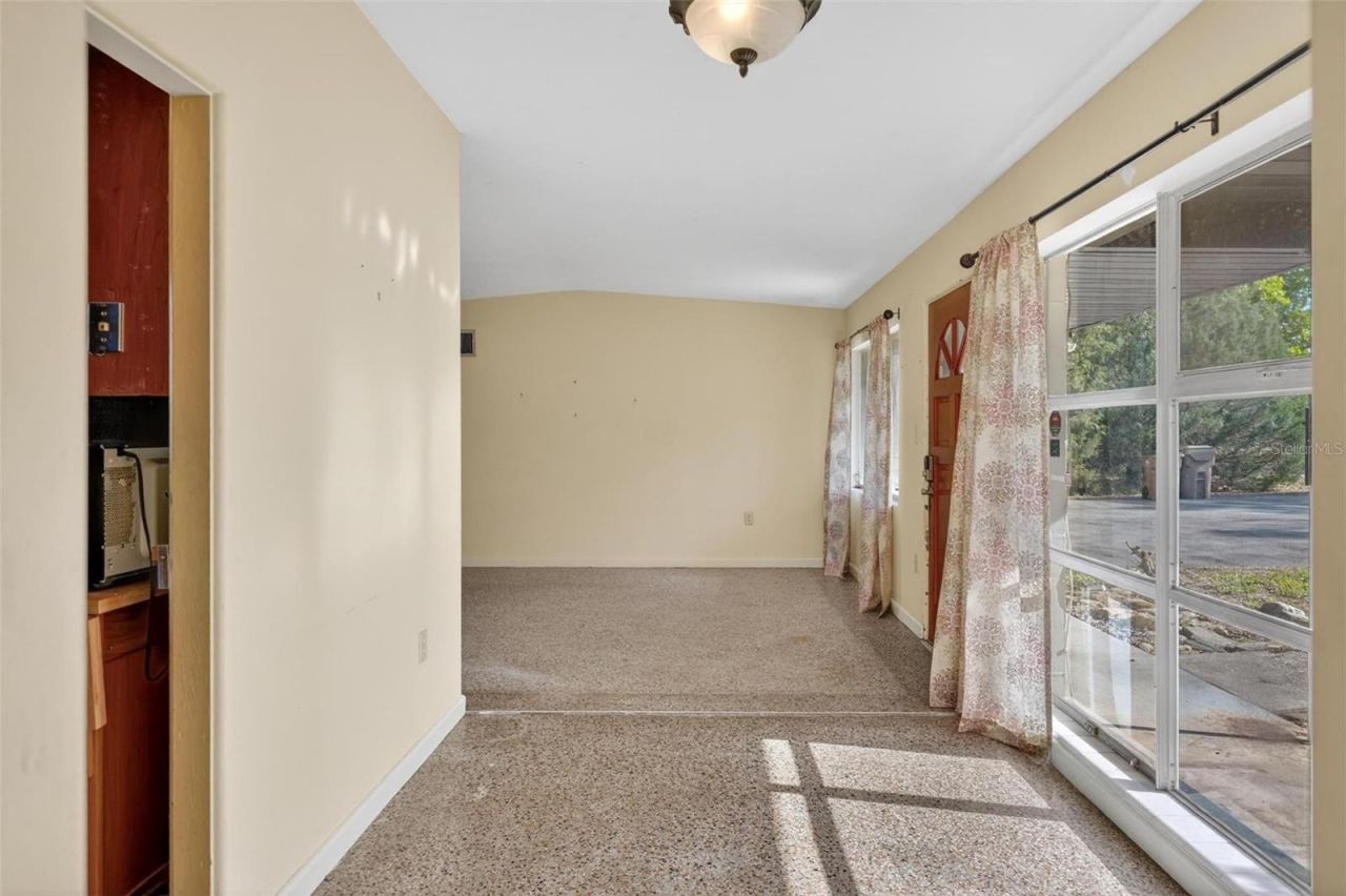 710 Twin Oaks Lane , Eustis, FL 32726 Photo