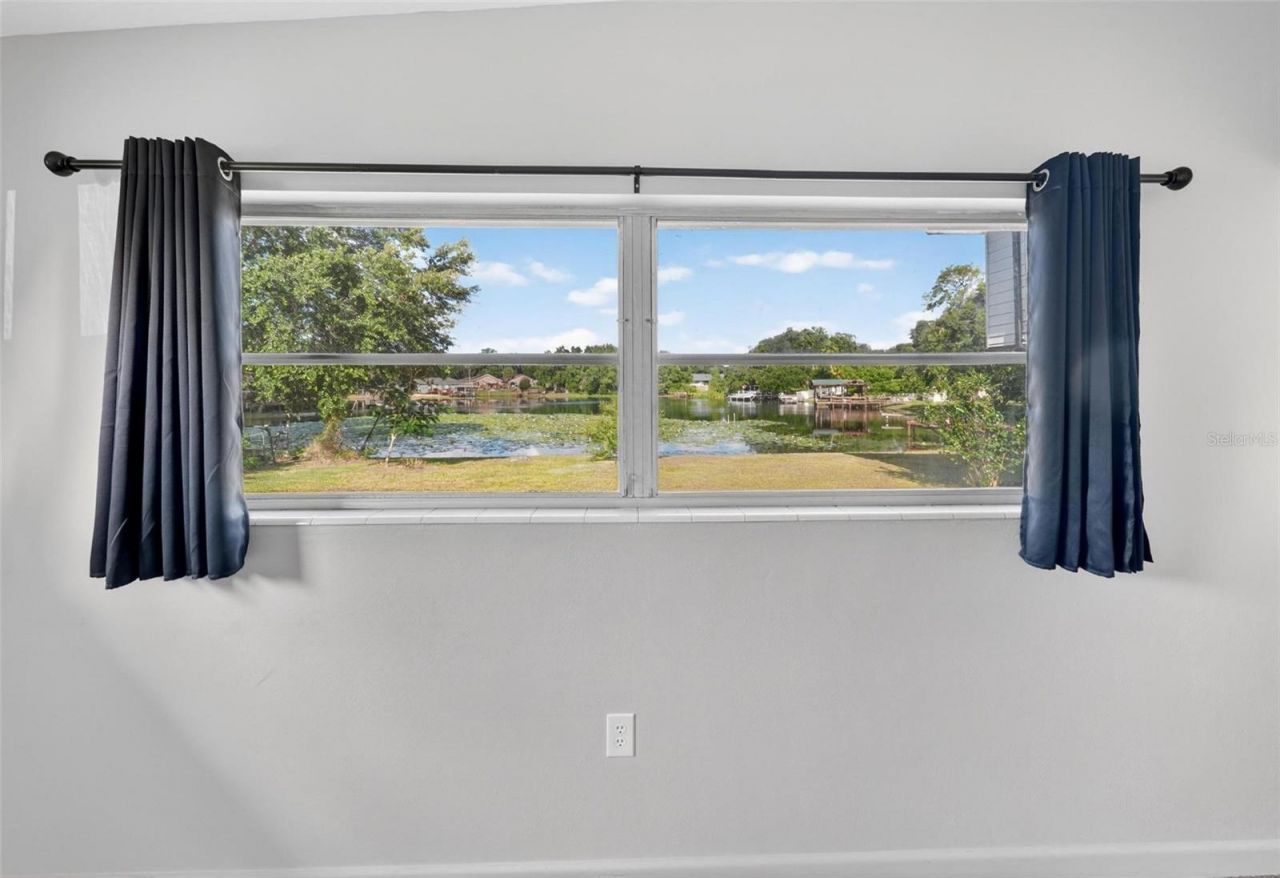710 Twin Oaks Lane , Eustis, FL 32726 Photo