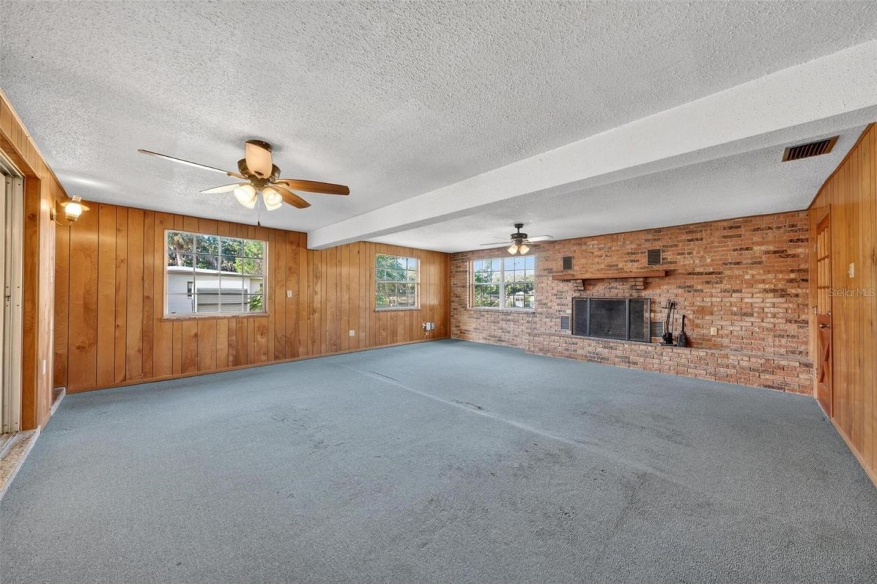 710 Twin Oaks Lane , Eustis, FL 32726 Photo