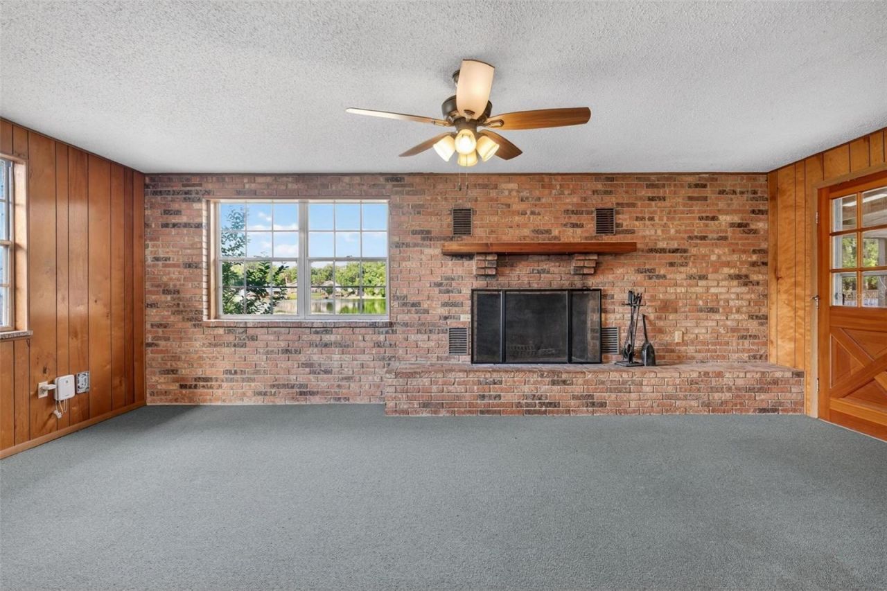 710 Twin Oaks Lane , Eustis, FL 32726 Photo
