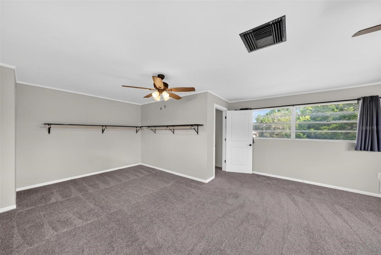 710 Twin Oaks Lane , Eustis, FL 32726 Photo