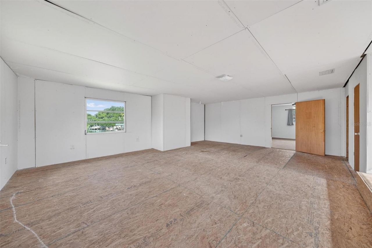710 Twin Oaks Lane , Eustis, FL 32726 Photo