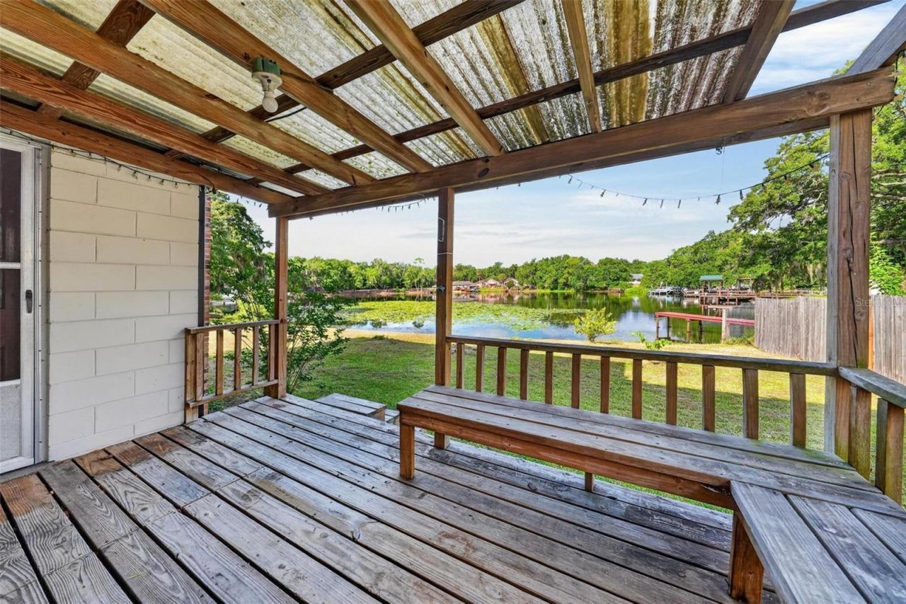 710 Twin Oaks Lane , Eustis, FL 32726 Photo