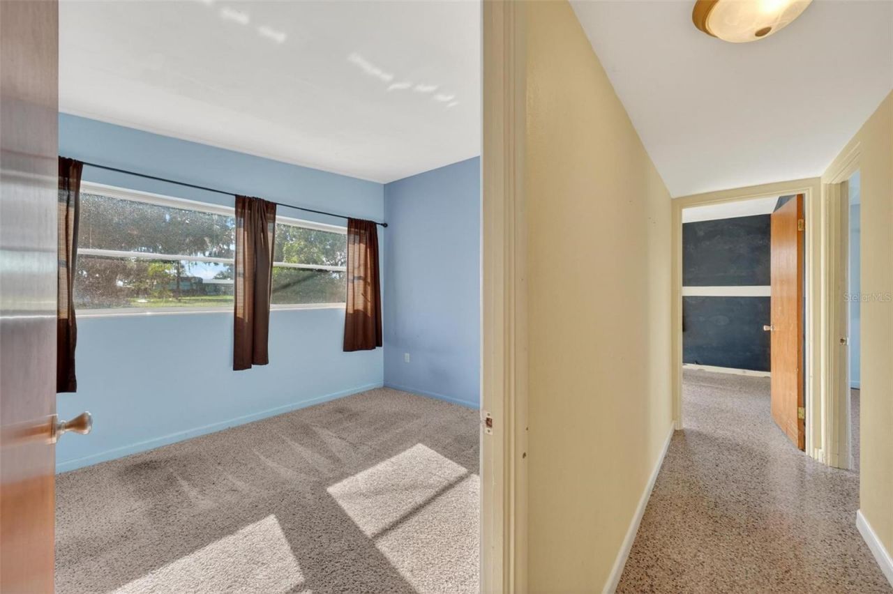 710 Twin Oaks Lane , Eustis, FL 32726 Photo