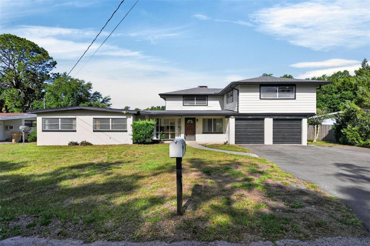 710 Twin Oaks Lane , Eustis, FL 32726 Photo