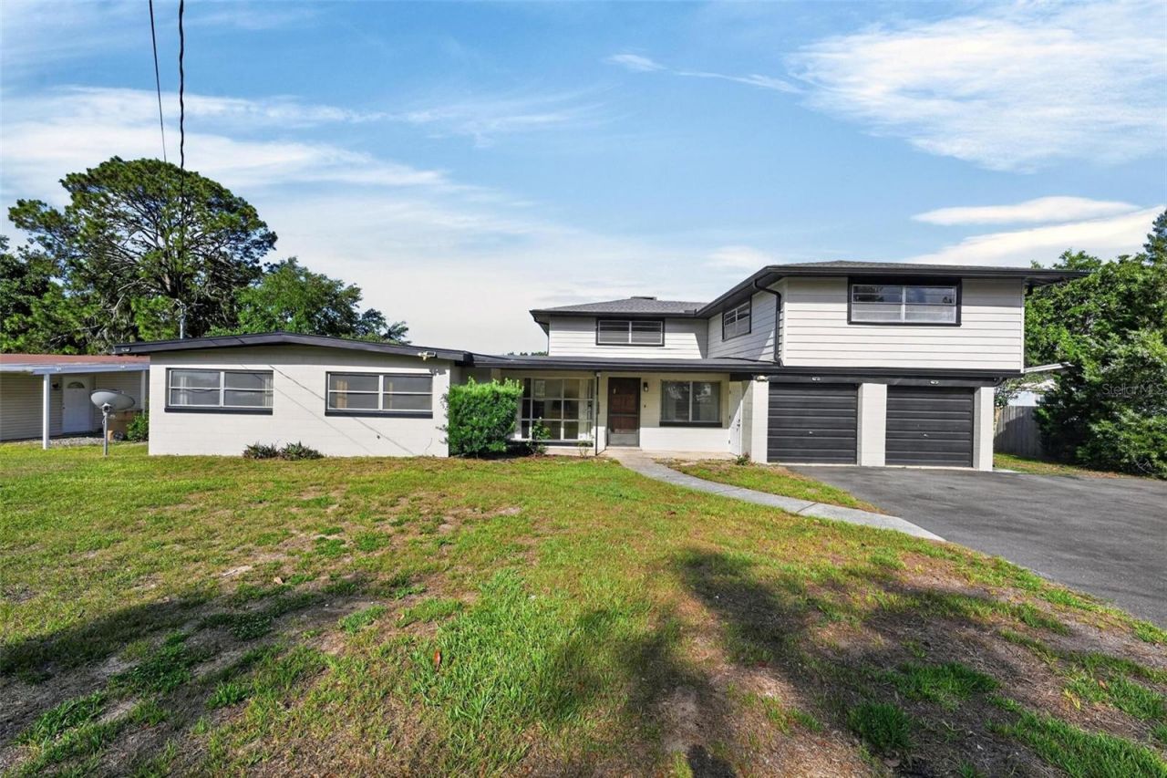 710 Twin Oaks Lane , Eustis, FL 32726 Photo