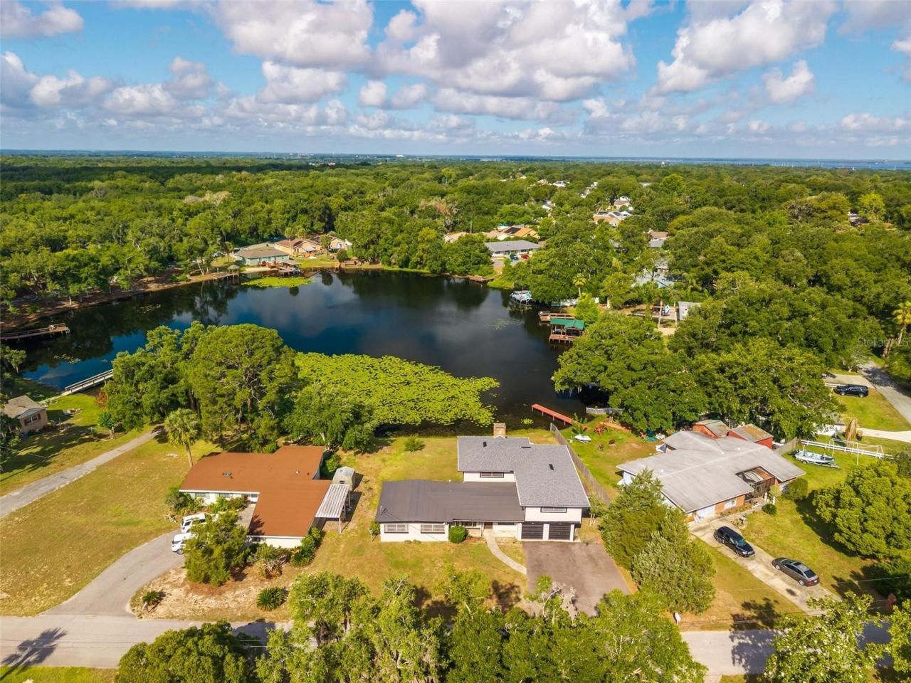 710 Twin Oaks Lane , Eustis, FL 32726 Photo