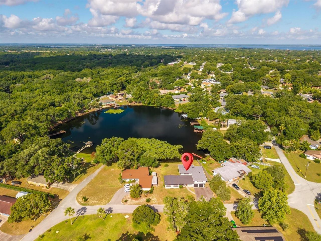 710 Twin Oaks Lane , Eustis, FL 32726 Photo