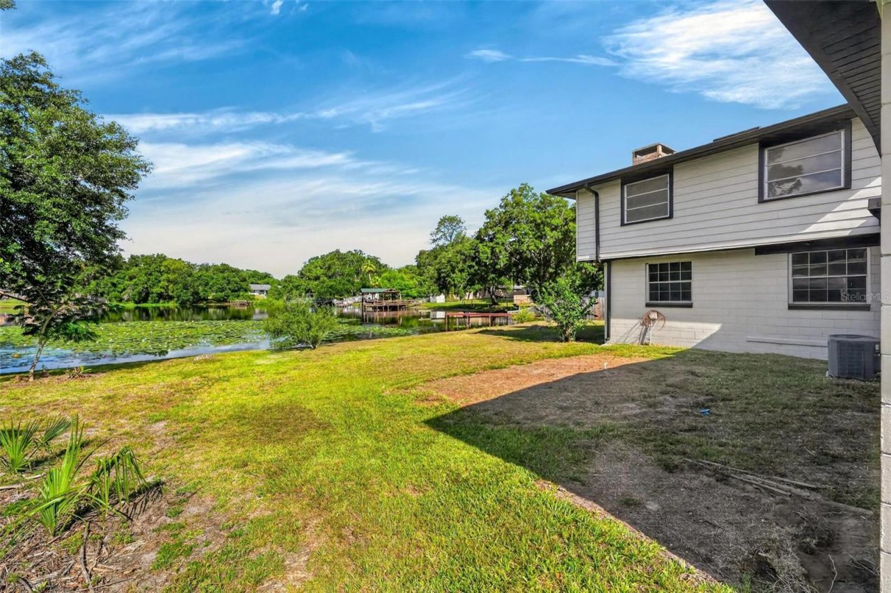 710 Twin Oaks Lane , Eustis, FL 32726 Photo