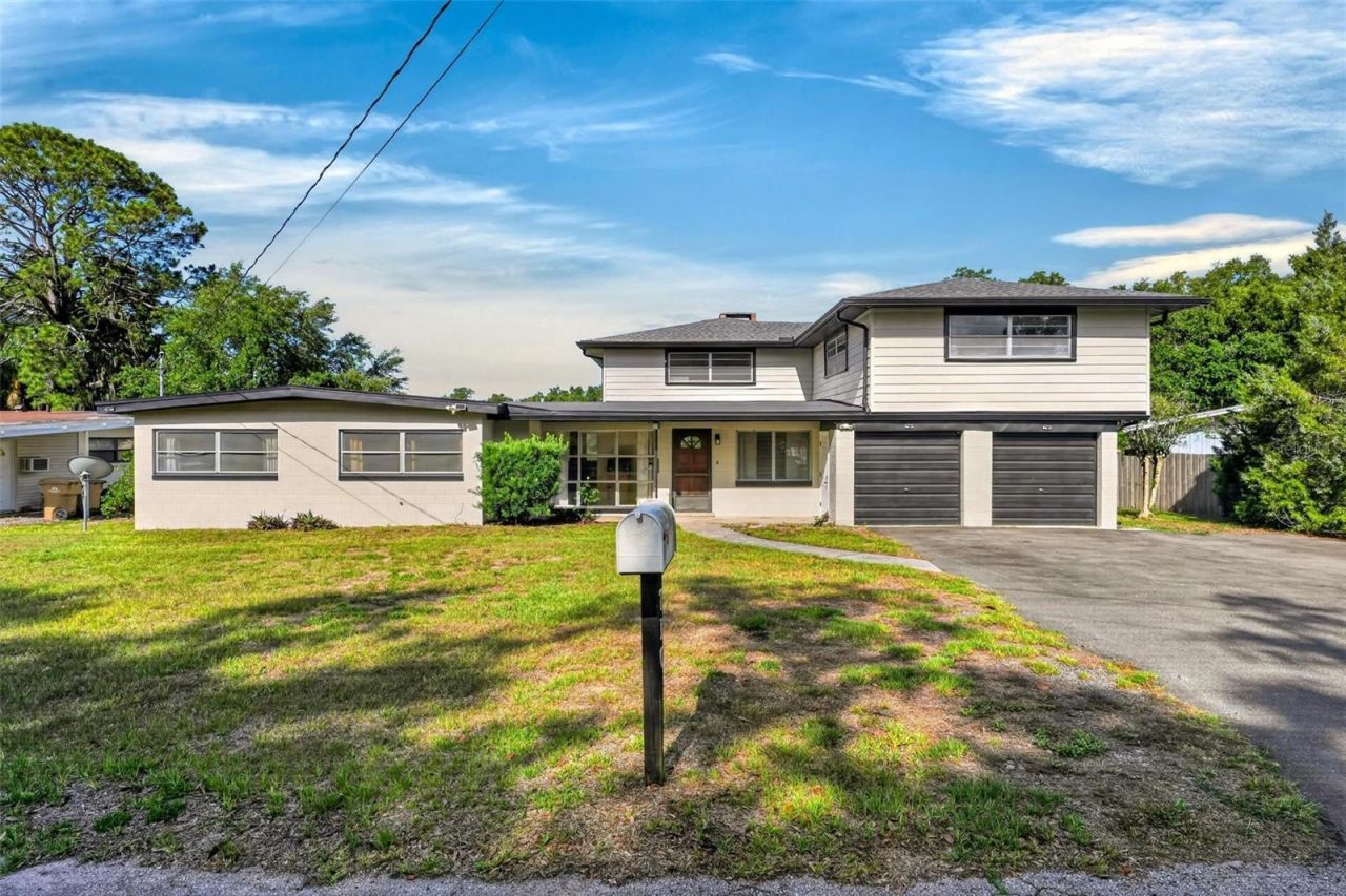 710 Twin Oaks Lane , Eustis, FL 32726 Photo