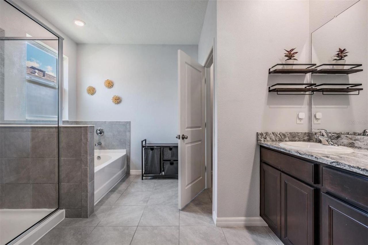 16619 Goose Ribbon Place , Wimauma, FL 33598 Photo